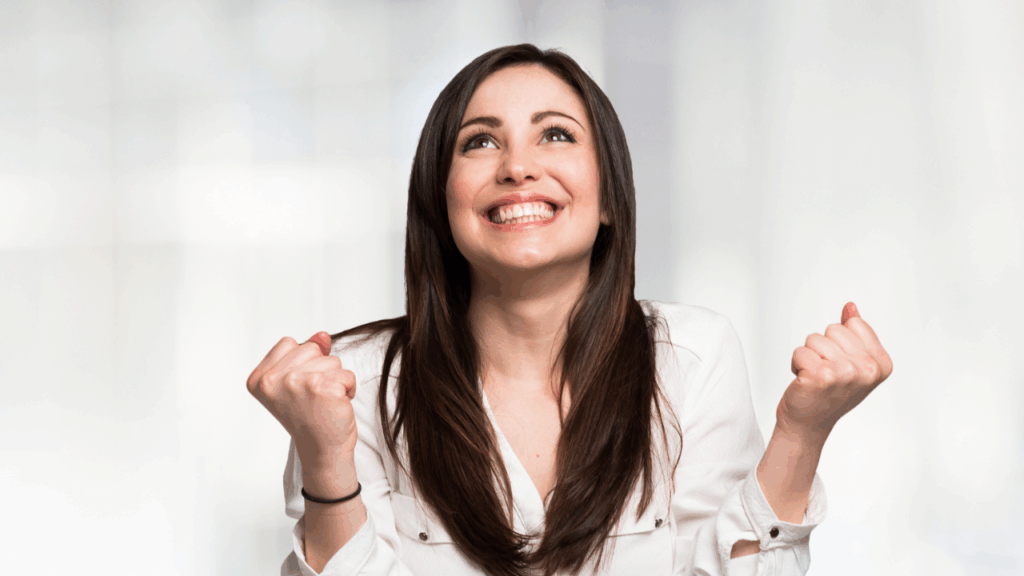 嬉しそうな女性